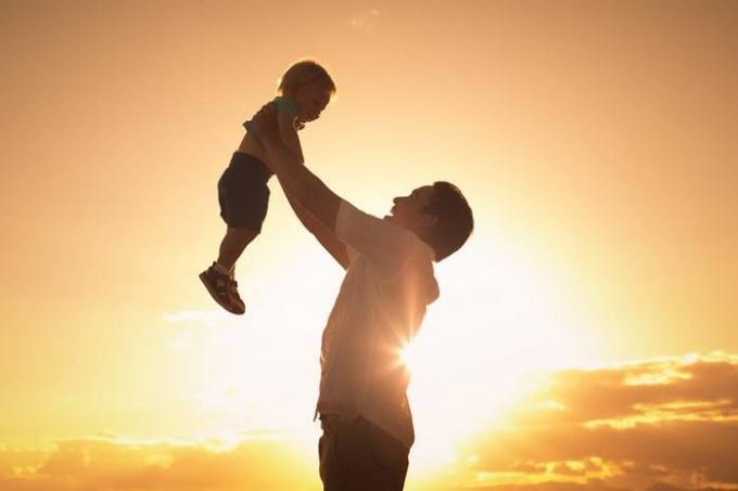 otcovia samoživitelia: 6 hviezd oteckov, ktorí sa starajú o svoje deti samotné