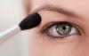5 zlatých pravidiel, ako zarobiť poklesnuté očné viečka