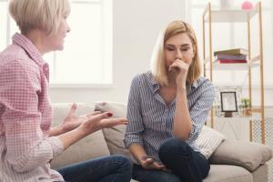 5 strašné frázy, ktoré nepotrebujú hovoriť mladé matky: Je to nepríjemné!