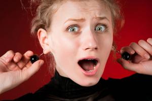 Zapálené piercing náušnice v uchu: Ako na liečbu infekcie piercing
