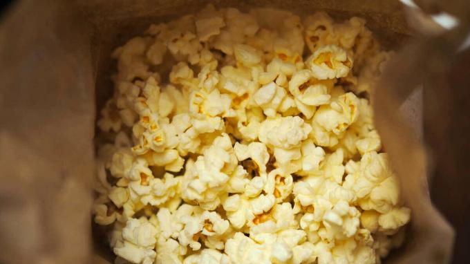 Mikrovlnná rúra popcorn s maslom