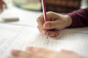 Dysgrafia - nie vetu: čo robiť, keď dieťa píše s chybami?