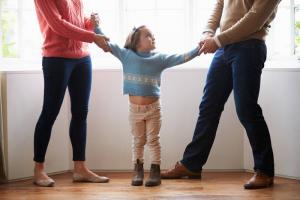 Čo keď mama a otec sú rôzne pohľady na vzdelanie: psychologické poradenstvo