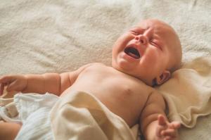 Teplota novorodenec: čo je normálne, a keď sa báť