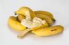 Prečo by ste nikdy nemali vyhodiť banánové šupky