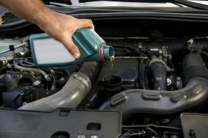 Čo môžete urobiť, aby ste ušetrili peniaze na údržbu auta: 4 dôležité postupy