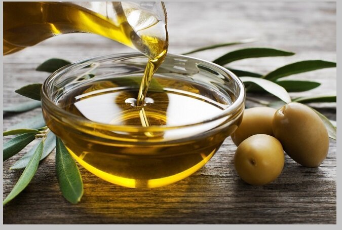 Olivový olej (rastlinný olej)