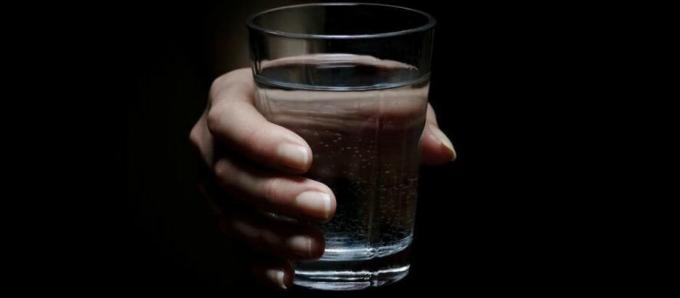 Pohár vody - pohár vody