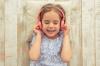 Je počúvanie hudby pomocou slúchadiel škodlivé?