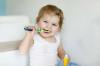TOP 5 mýtov o mliečnych zuboch, v ktoré rodičia veria