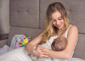 Ako zachrániť rodinu, ktorá má malé dieťa: 7 tipov pre mladé mamičky